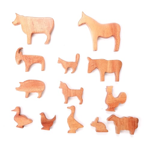 Ariro Toys Farm Animals (Set of 13)